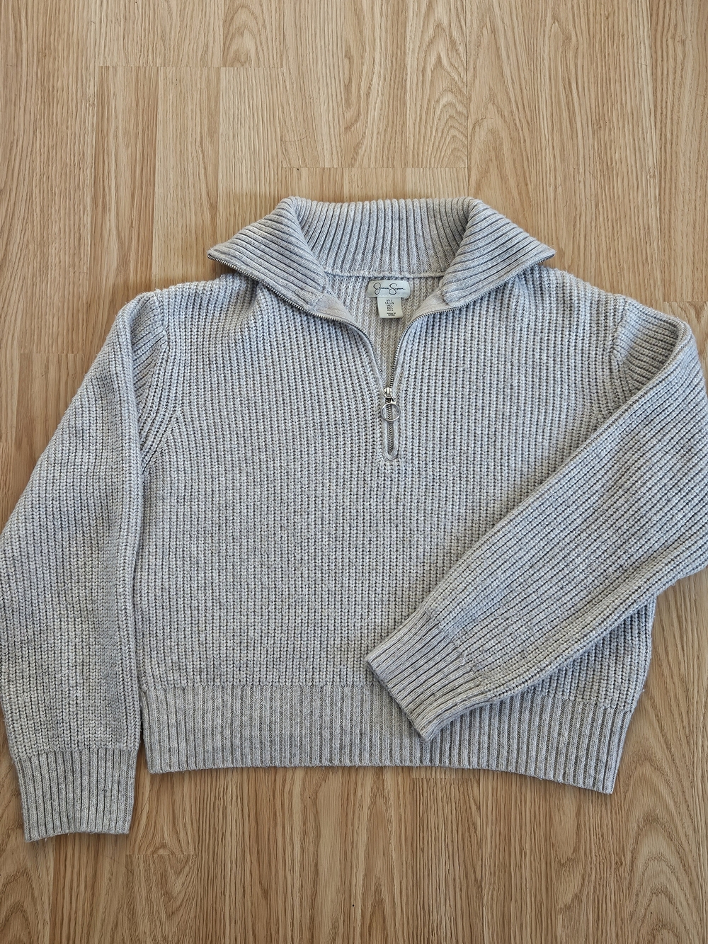 Jessica Simpson Light Creamy Gray Ribbed Half-Zip Sweater, Size L.